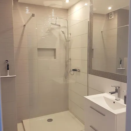 Holiday Apartment *